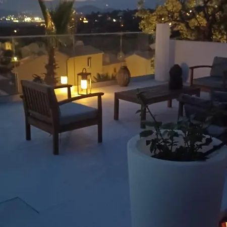 Holiday home Ondella Vue Et Piscine Privee *